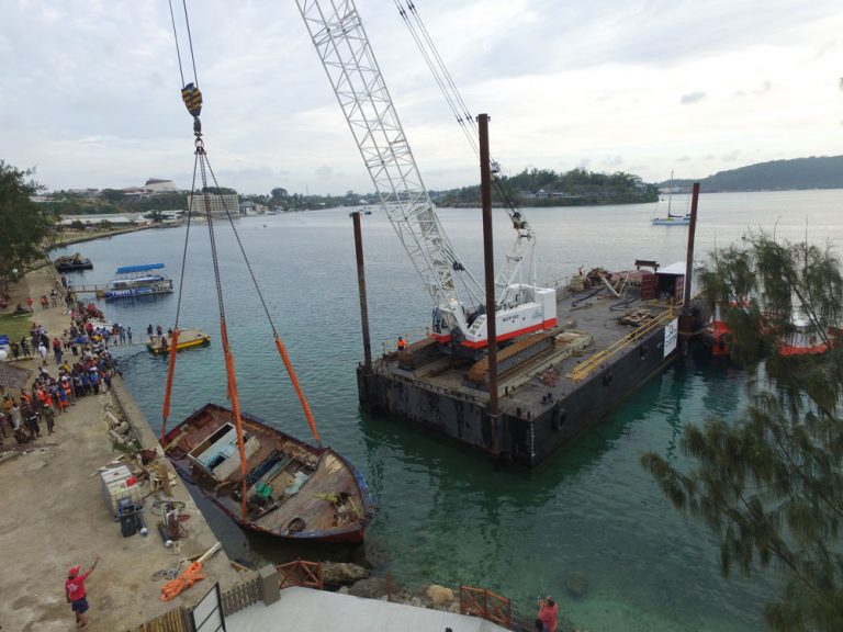 Salvage of MV Paajev after Cyclone Pam | Vanuatu_4