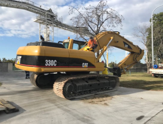 CAT 330 Hydraulic Excavator