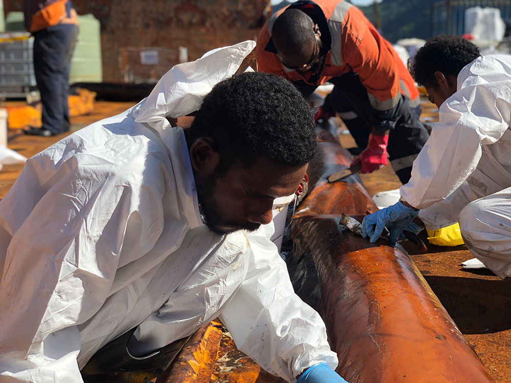 Salvage of MV Solomon Trader 2
