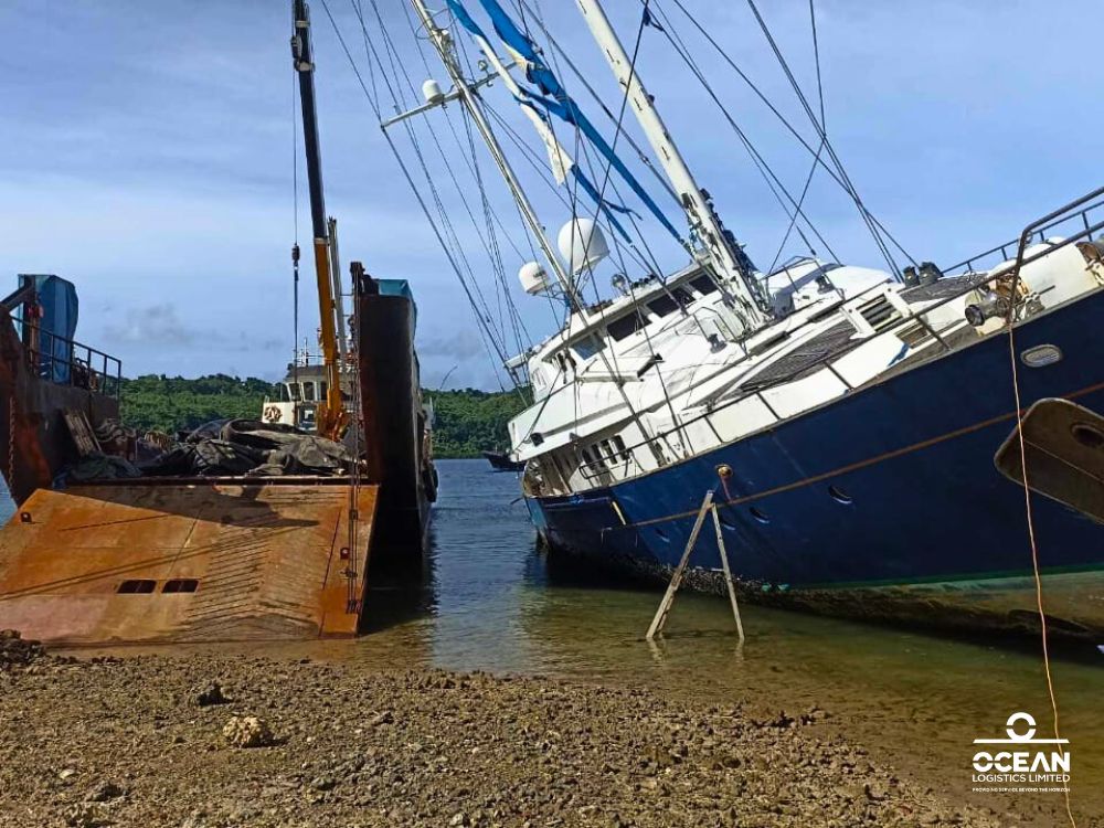 SV Blue Gold grounded at Sunae Village, Moso Island.