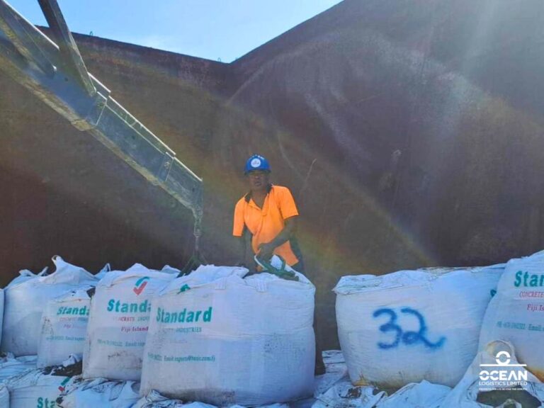 Ocean Logistics Limited and Hall Contracting unloading concrete aggregates for Funafuti, Tuvalu